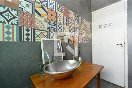 Apartamento à venda com 118m², 2 quartos e sem vagaBanheiro Social