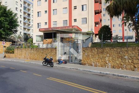 Apartamento para alugar com 55m², 2 quartos e 1 vagaFachada