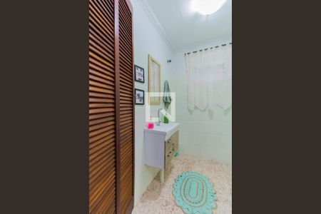 Casa à venda com 250m², 3 quartos e 5 vagas Casa à venda com 250m², 3 quartos e 5 vagasLavabo