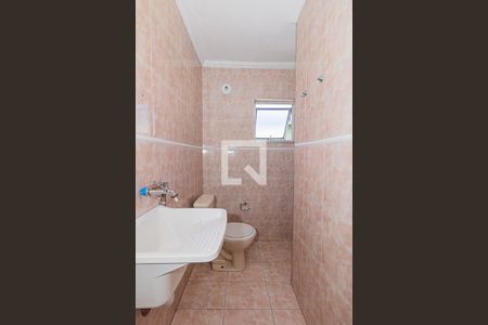 Banheiro e Área de Serviço de apartamento para alugar com 1 quarto, 20m² em Jardim Ataliba Leonel, São Paulo