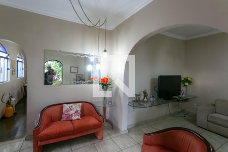 Sala de casa à venda com 3 quartos, 200m² em Bom Jesus, Belo Horizonte