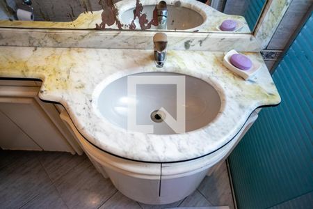 Apartamento à venda com 150m², 4 quartos e 2 vagas Apartamento à venda com 150m², 4 quartos e 2 vagasBanheiro da Suíte 2