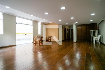Apartamento à venda com 150m², 4 quartos e 2 vagas Apartamento à venda com 150m², 4 quartos e 2 vagasÁrea comum - Salão de festas