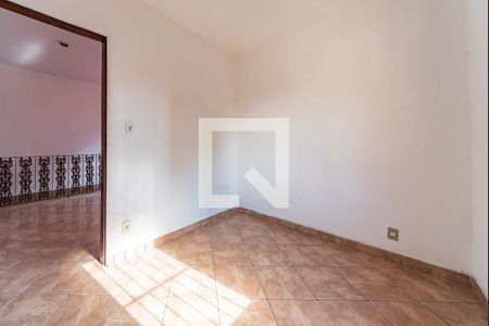 Casa à venda com 205m², 4 quartos e 3 vagas Casa à venda com 205m², 4 quartos e 3 vagasQuarto 1