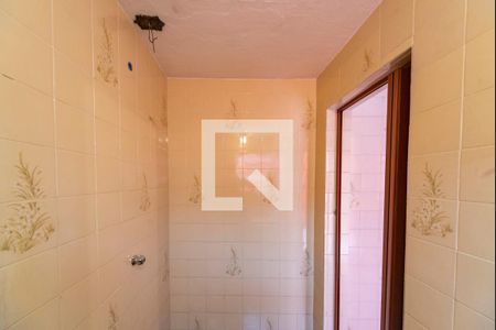 Banheiro  de casa à venda com 4 quartos, 205m² em Vila Floresta, Santo André