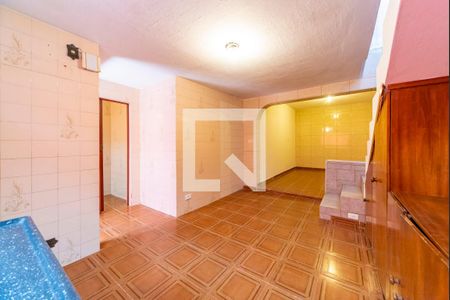 Casa à venda com 205m², 4 quartos e 3 vagas Casa à venda com 205m², 4 quartos e 3 vagasCozinha