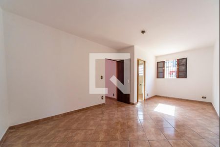 Casa à venda com 205m², 4 quartos e 3 vagas Casa à venda com 205m², 4 quartos e 3 vagasQuarto 2