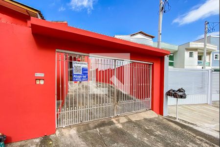 Casa à venda com 205m², 4 quartos e 3 vagas Casa à venda com 205m², 4 quartos e 3 vagasFachada