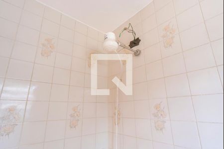 Casa à venda com 205m², 4 quartos e 3 vagas Casa à venda com 205m², 4 quartos e 3 vagasChuveiro