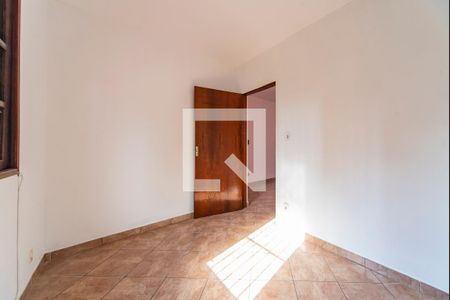 Casa à venda com 205m², 4 quartos e 3 vagas Casa à venda com 205m², 4 quartos e 3 vagasQuarto 1