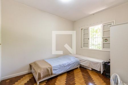 Casa à venda com 232m², 3 quartos e 2 vagasSuíte 2