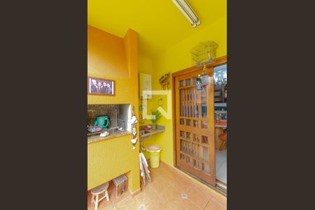 Casa à venda com 166m², 3 quartos e 4 vagas Casa à venda com 166m², 3 quartos e 4 vagasChurrasqueira