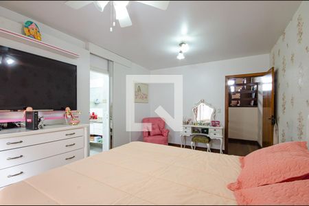 Casa à venda com 166m², 3 quartos e 4 vagas Casa à venda com 166m², 3 quartos e 4 vagasQuarto 3 - Suíte