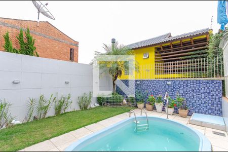 Casa à venda com 166m², 3 quartos e 4 vagas Casa à venda com 166m², 3 quartos e 4 vagasPiscina/Quintal