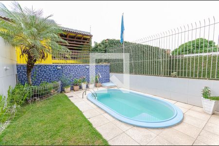Casa à venda com 166m², 3 quartos e 4 vagas Casa à venda com 166m², 3 quartos e 4 vagasPiscina/Quintal