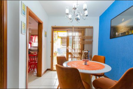 Casa à venda com 166m², 3 quartos e 4 vagas Casa à venda com 166m², 3 quartos e 4 vagasSala de Jantar