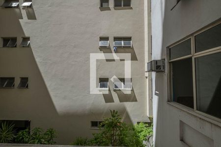 Apartamento à venda com 116m², 3 quartos e 1 vagaÁrea de Serviço Vista
