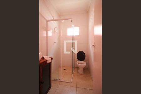 Banheiro de kitnet/studio para alugar com 1 quarto, 40m² em Vila Plana, São Paulo