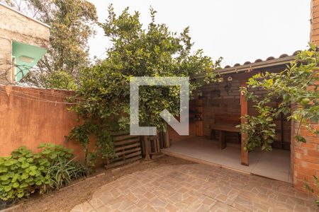 Casa à venda com 172m², 3 quartos e 2 vagas Casa à venda com 172m², 3 quartos e 2 vagasQuintal