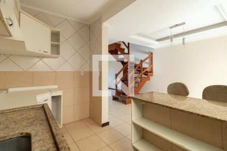 Cozinha e Área de Serviço de casa à venda com 3 quartos, 172m² em Hípica, Porto Alegre