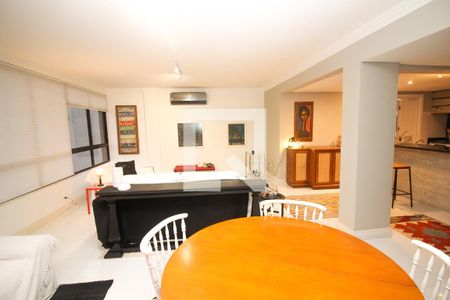 Sala de apartamento para alugar com 2 quartos, 120m² em Moinhos de Vento, Porto Alegre