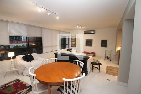 Sala de apartamento para alugar com 2 quartos, 120m² em Moinhos de Vento, Porto Alegre