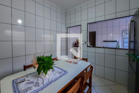 Casa à venda com 122m², 3 quartos e 2 vagas Casa à venda com 122m², 3 quartos e 2 vagasCopa