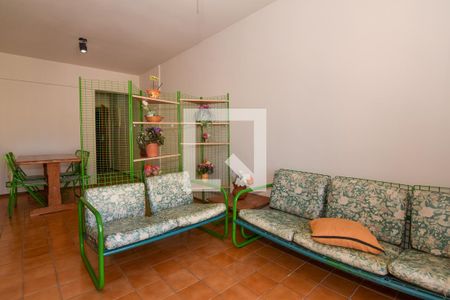 Sala de apartamento para alugar com 2 quartos, 100m² em Jardim Praiano, Guarujá