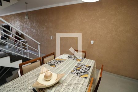 Casa à venda com 160m², 3 quartos e 2 vagasSala jantar