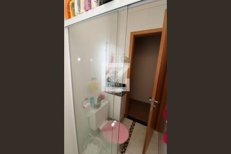 Casa à venda com 160m², 3 quartos e 2 vagasBanheiro