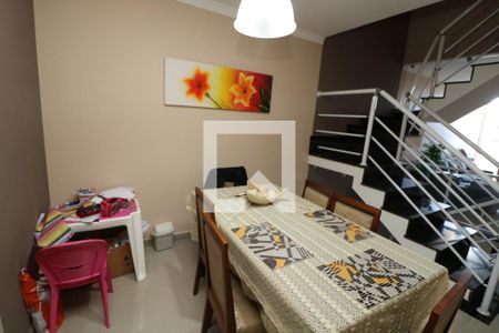 Casa à venda com 160m², 3 quartos e 2 vagasSala jantar