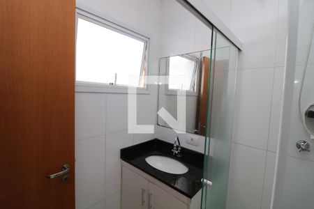 Casa à venda com 160m², 3 quartos e 2 vagasBanheiro suite