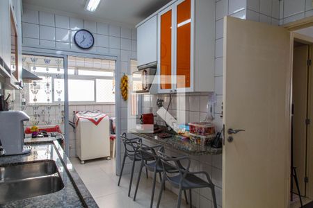 Apartamento à venda com 92m², 3 quartos e 2 vagasCozinha