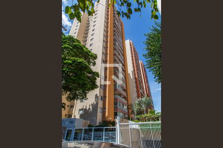 Apartamento à venda com 92m², 3 quartos e 2 vagasFachada