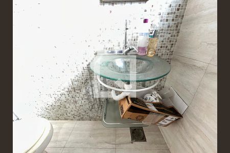 Apartamento à venda com 75m², 2 quartos e 1 vagaBanheiro de Serviço