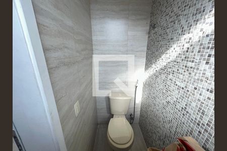 Apartamento à venda com 75m², 2 quartos e 1 vagaBanheiro de Serviço