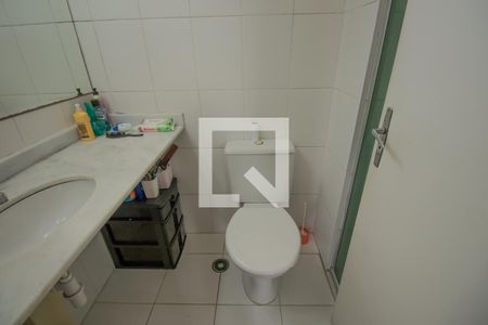 Apartamento à venda com 57m², 2 quartos e 1 vaga Apartamento à venda com 57m², 2 quartos e 1 vagaBanheiro