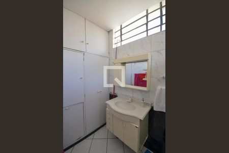 Casa à venda com 300m², 5 quartos e 3 vagasBanheiro da Suíte
