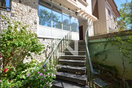 Casa à venda com 300m², 5 quartos e 3 vagasEntrada