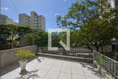 Casa à venda com 300m², 5 quartos e 3 vagasVaranda