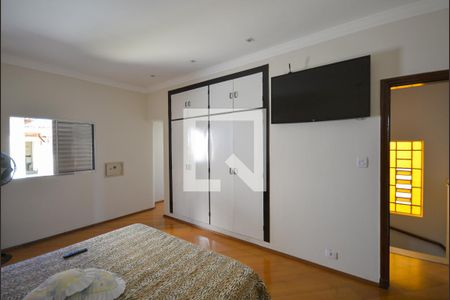 Casa à venda com 300m², 5 quartos e 3 vagasSuíte