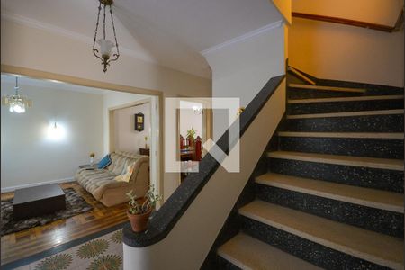 Escada de casa à venda com 5 quartos, 300m² em Vila Monumento, São Paulo