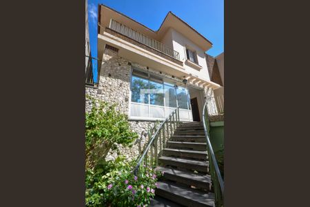 Casa à venda com 300m², 5 quartos e 3 vagasEntrada