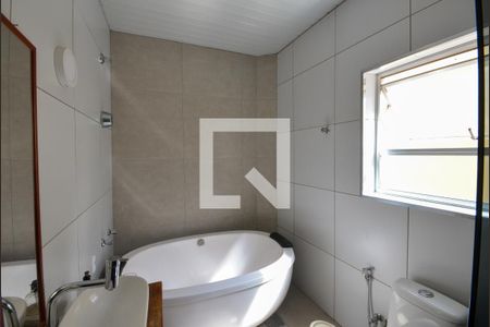 Casa à venda com 300m², 5 quartos e 3 vagasBanheiro Social