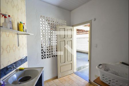 Casa à venda com 300m², 5 quartos e 3 vagasArea de Serviço