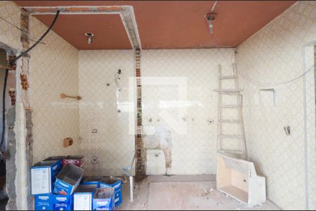 Casa à venda com 160m², 3 quartos e 2 vagasÁrea de serviço