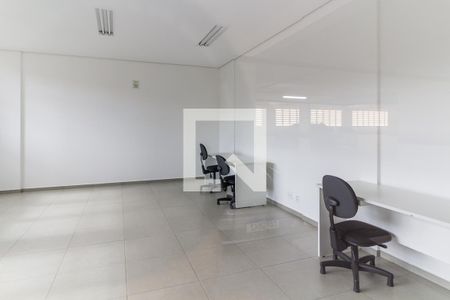 Studio para alugar com 43m², 1 quarto e 1 vaga Studio para alugar com 43m², 1 quarto e 1 vagaSala de internet e estudos