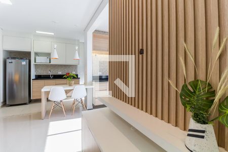 Sala/Quarto de kitnet/studio para alugar com 1 quarto, 43m² em Loteamento Mogilar, Mogi das Cruzes