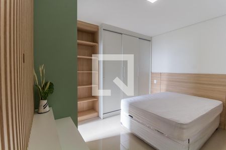 Sala/Quarto de kitnet/studio para alugar com 1 quarto, 43m² em Loteamento Mogilar, Mogi das Cruzes