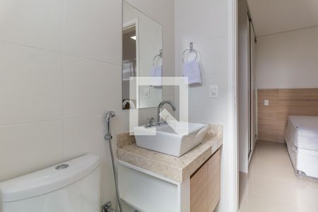 Studio para alugar com 43m², 1 quarto e 1 vaga Studio para alugar com 43m², 1 quarto e 1 vagaBanheiro